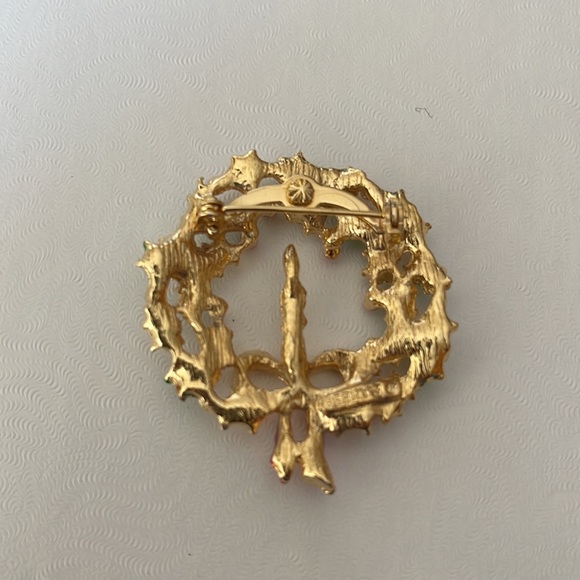 Holiday pin - Picture 2 of 2